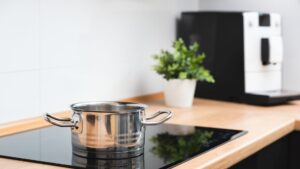 Induktionsfähiges Geschirr